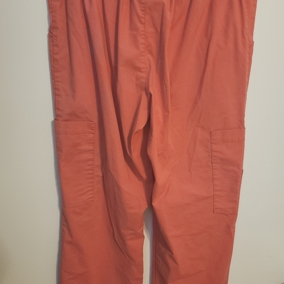 CROCS | Women's Melon Pink Hospital Scrubs Drawstring Pants (Size MP) - Picture 13 of 14